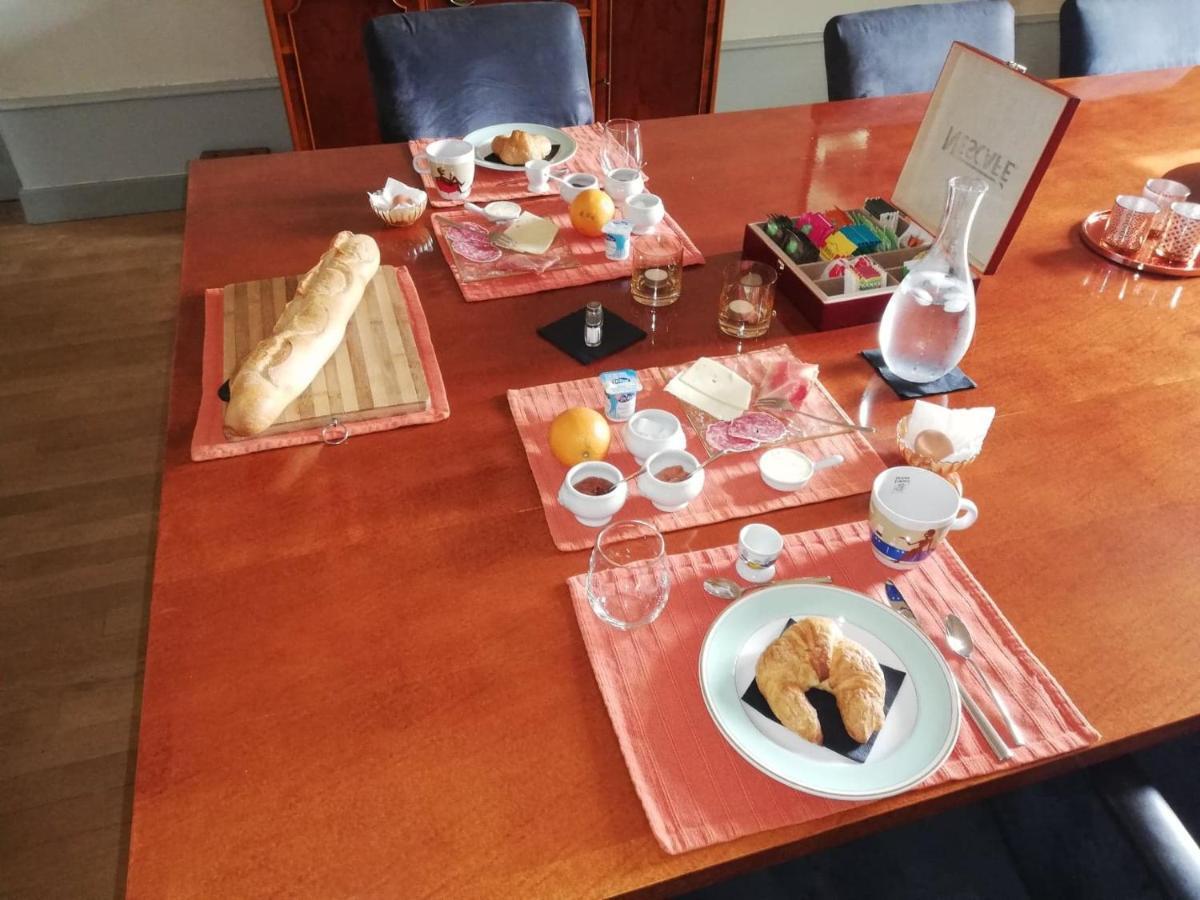 Authentieke Franse Kamer. Melay  Exterior foto